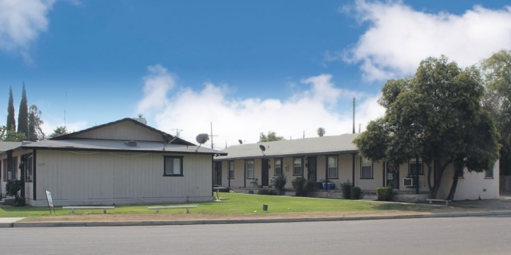 1319 Wilson Ave in Bakersfield, CA - Building Photo