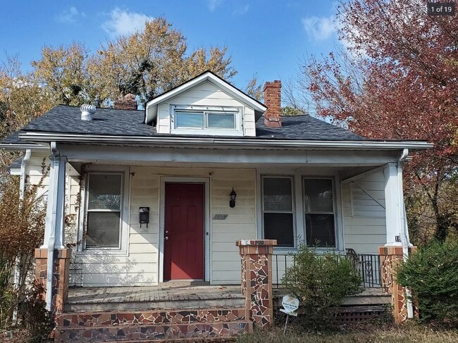 property at 1806 Mechanicsville Tpke