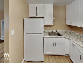 5424 St Mark Ave, Unit 28 in Newark, CA - Building Photo - Building Photo