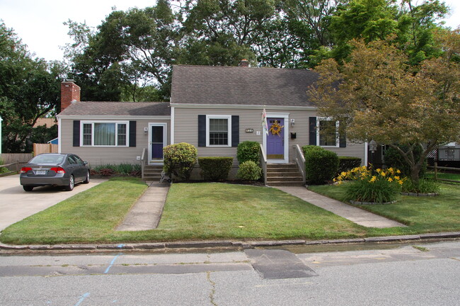 property at 28 Yucatan Dr