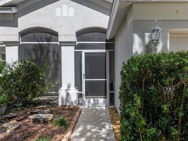 11556 Misty Isle Ln in Riverview, FL - Building Photo - Building Photo