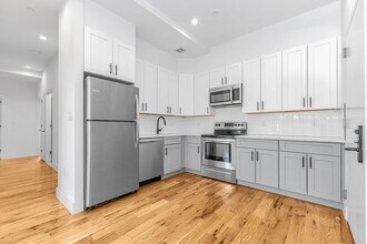 414 Linden St in Brooklyn, NY - Building Photo - Building Photo