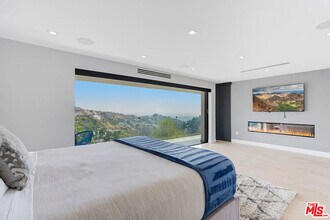 8401 Wyndham Rd in Los Angeles, CA - Building Photo - Building Photo