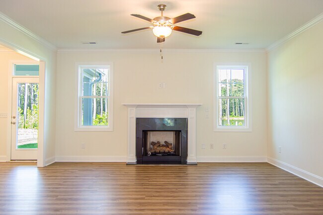 107 Freedom Park Rd in Beaufort, NC - Foto de edificio - Building Photo