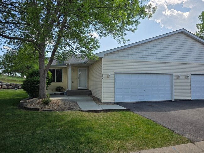 property at 804 Ivy Ridge Ln