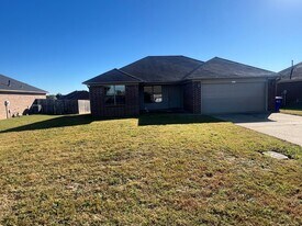 1430 Kodie St in Conway, AR - Building Photo