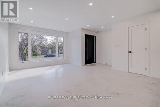 152 Clarence St in Brampton, ON - Building Photo - Building Photo