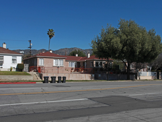 1113-1119 W Victory Blvd in Burbank, CA - Building Photo - Building Photo