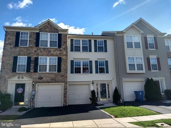 213 Windsor Ct in Quakertown, PA - Building Photo - Building Photo