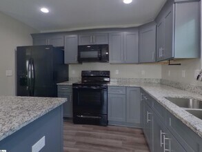 305 Bonita Dr in Easley, SC - Building Photo - Building Photo