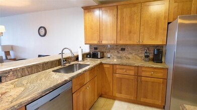 3100 N Course Ln, Unit 510 in Pompano Beach, FL - Foto de edificio - Building Photo