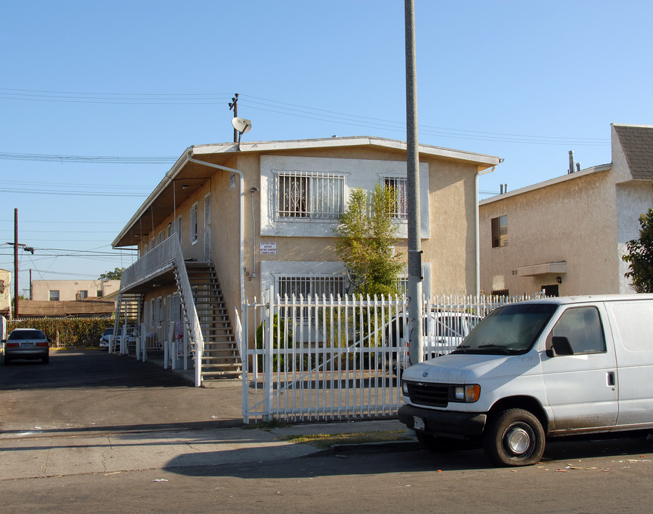 703 W 79th St in Los Angeles, CA - Building Photo