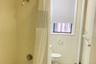 1135 Commonwealth Ave, Unit 5 in Boston, MA - Building Photo - Building Photo