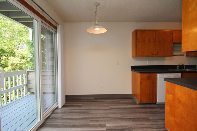 property at 1001 SW Woods St