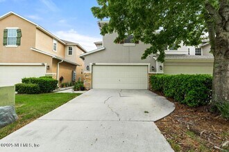 6019 Bartram Village Dr in Jacksonville, FL - Foto de edificio - Building Photo