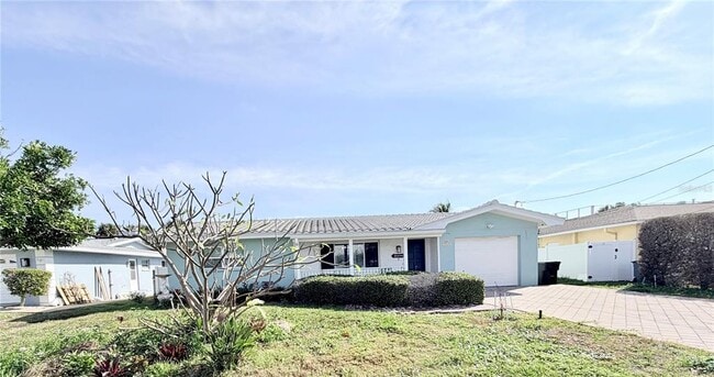 property at 2513 Gulf Blvd