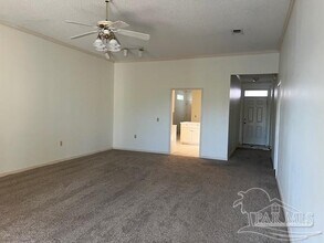 4185 Soundpointe Dr in Gulf Breeze, FL - Building Photo - Building Photo