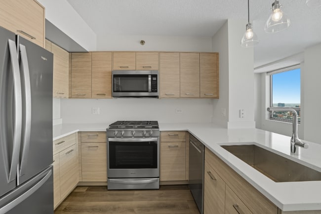 304 N Canal St in Chicago, IL - Building Photo - Building Photo