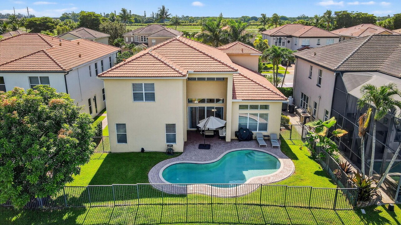 8797 Cobblestone Point Cir in Boynton Beach, FL - Building Photo