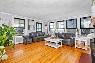 1079 Shirley St in Winthrop, MA - Building Photo - Building Photo