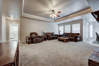 4716 Stag Horn Dr in Yukon, OK - Building Photo - Building Photo