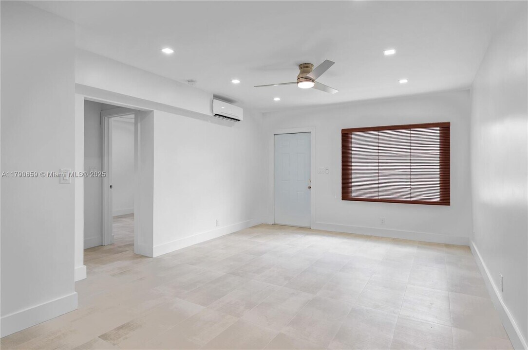 551 NE 26th St in Wilton Manors, FL - Building Photo