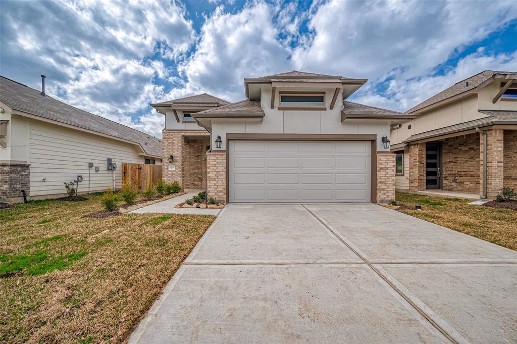 31809 Pecan Cottage Ln in Spring, TX - Building Photo