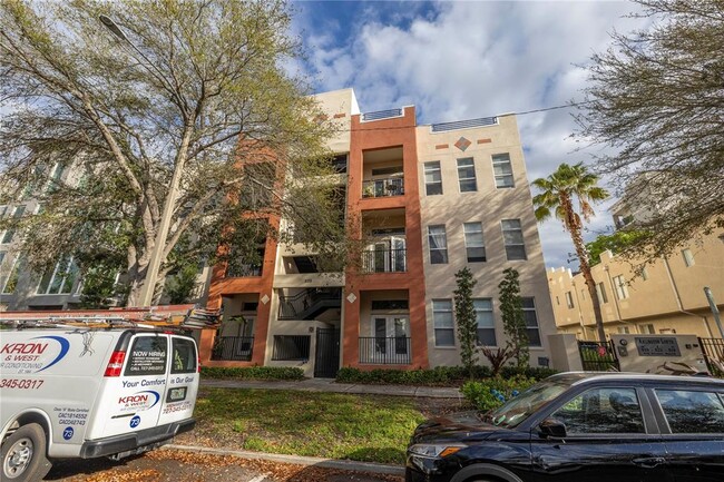 535 4th Ave S in St. Petersburg, FL - Foto de edificio - Building Photo