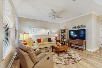 9115 Capistrano St S in Naples, FL - Building Photo - Building Photo