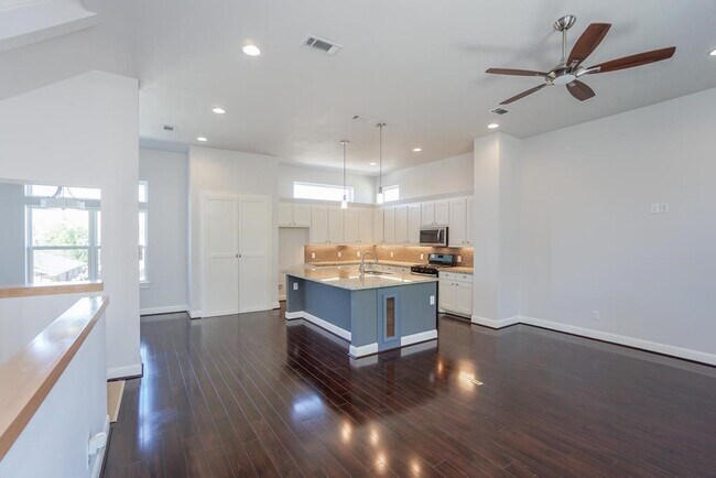 property at 3351 Kilgore St