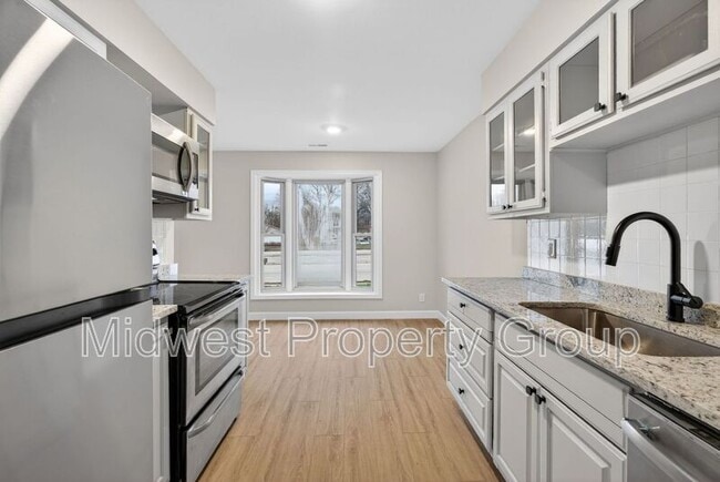 90 Sutters Mill Rd in St. Peters, MO - Building Photo - Building Photo