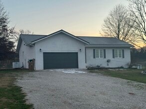 8890 W Farm Rd 104 in Willard, MO - Building Photo - Building Photo