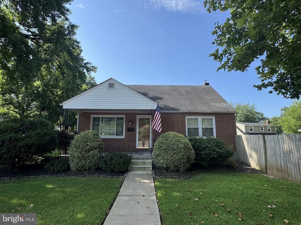 1702 Penn Ave in Wyomissing, PA - Building Photo