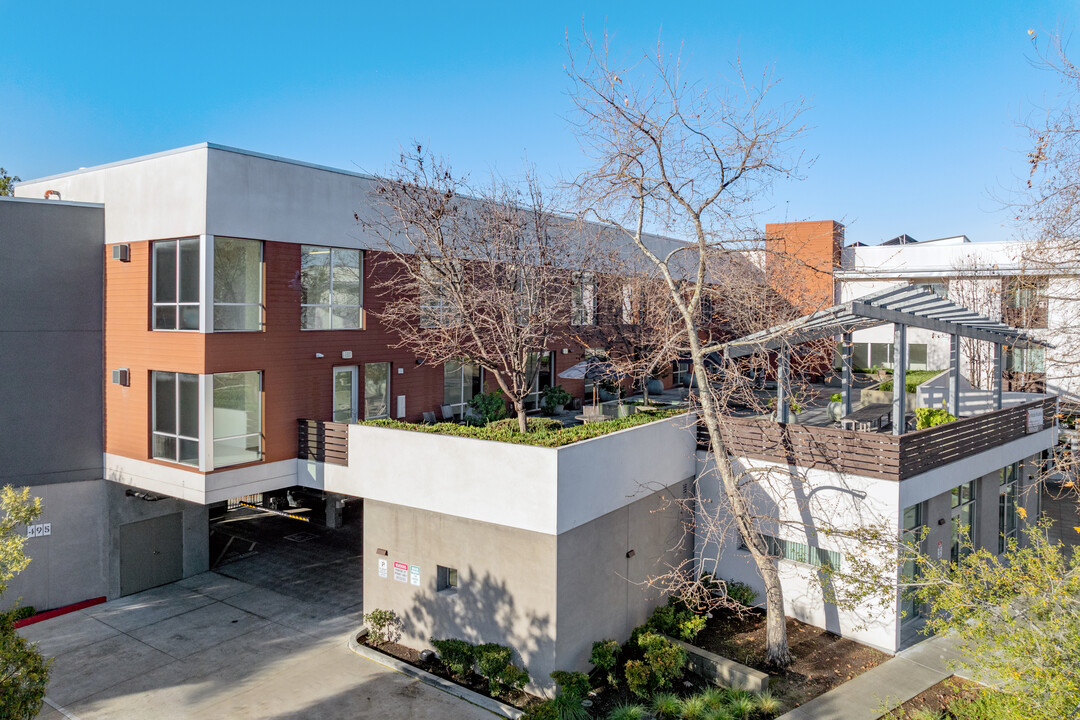 Parkside Studios in Sunnyvale, CA - Foto de edificio