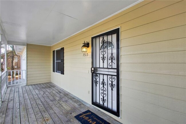 7515 Asbury Dr in Lithonia, GA - Foto de edificio - Building Photo