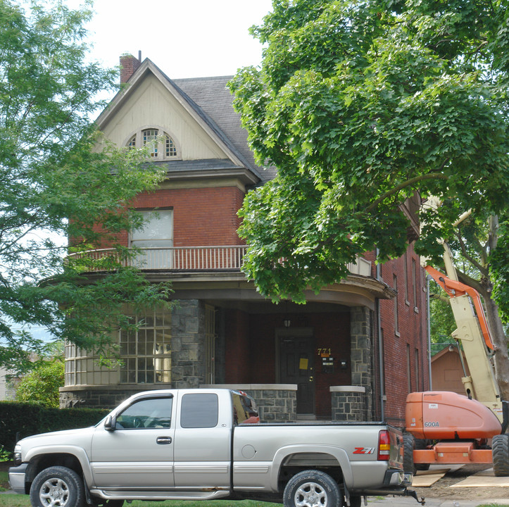 771 W 3rd St in Williamsport, PA - Foto de edificio