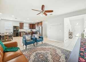 5303 Marsh Ln in Buda, TX - Building Photo - Building Photo