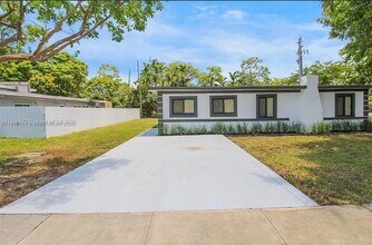 13885 NW 5th Ave in North Miami, FL - Building Photo - Building Photo