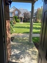 3583 Oakmonte Blvd in Rochester, MI - Building Photo - Building Photo
