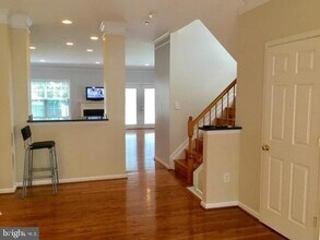 10634 Heather Glen Way in Bowie, MD - Building Photo - Building Photo