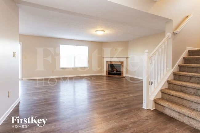 884 Blue Ash Trail in Greenwood, IN - Building Photo - Building Photo