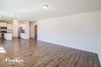 5221 American Holly Ln in Ladson, SC - Foto de edificio - Building Photo