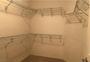 2136 Crescent Heights Ave in Henderson, NV - Building Photo - Building Photo