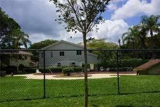 11 SW 94 Terrace in Plantation, FL - Building Photo - Building Photo