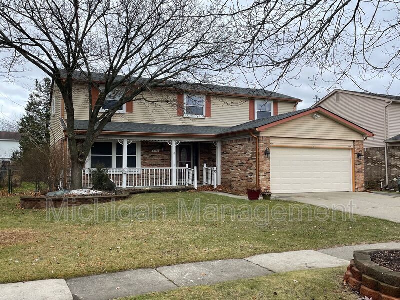8490 Westchester Ln in Canton, MI - Building Photo