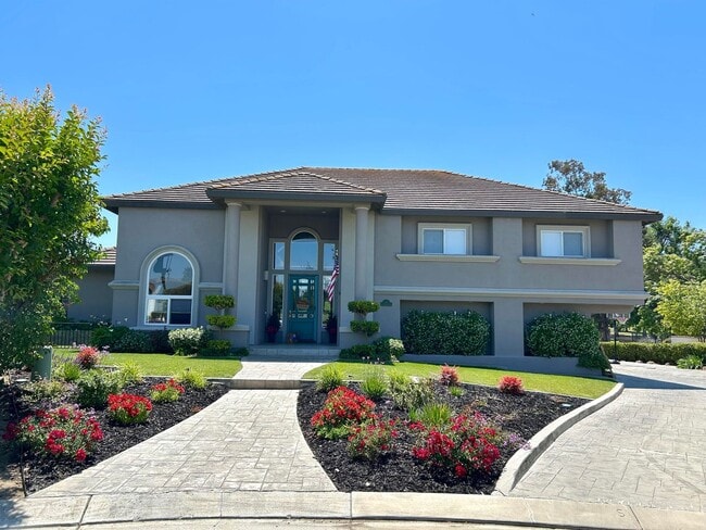 property at 81 Ken Ct