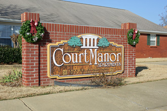 Court Manor Apartments in Prattville, AL - Building Photo - Building Photo