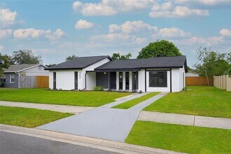 163 Mante Dr in Kissimmee, FL - Foto de edificio - Building Photo