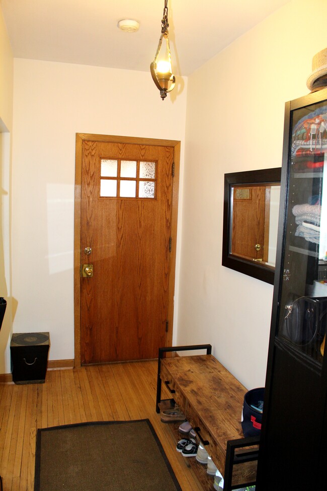 646 Annette St in Toronto, ON - Building Photo - Building Photo