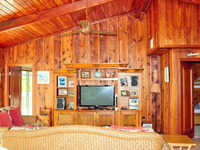 property at 142 Columbus Dr